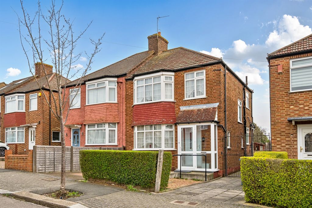 Property photo 1 of 18