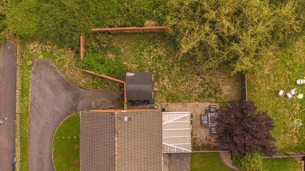 Property photo 1 of 36