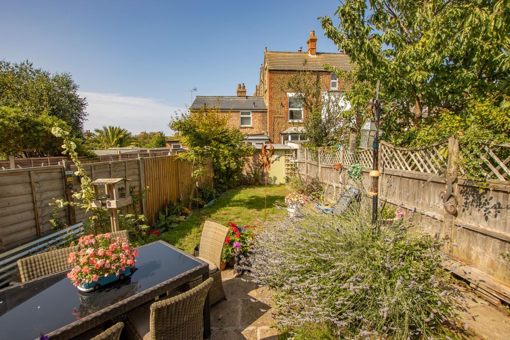 Property photo 2 of 25 4419801