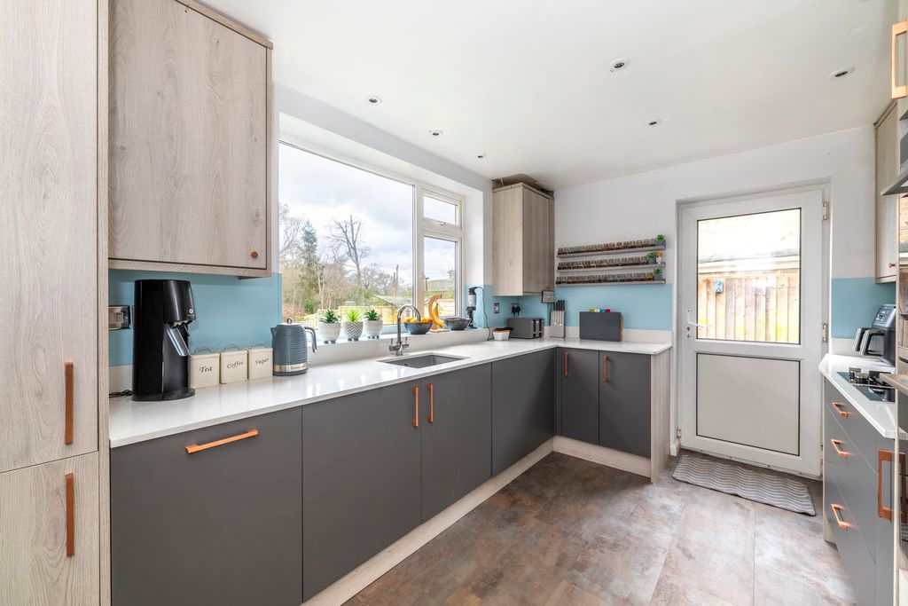 Property photo 3 of 24 Photo 17