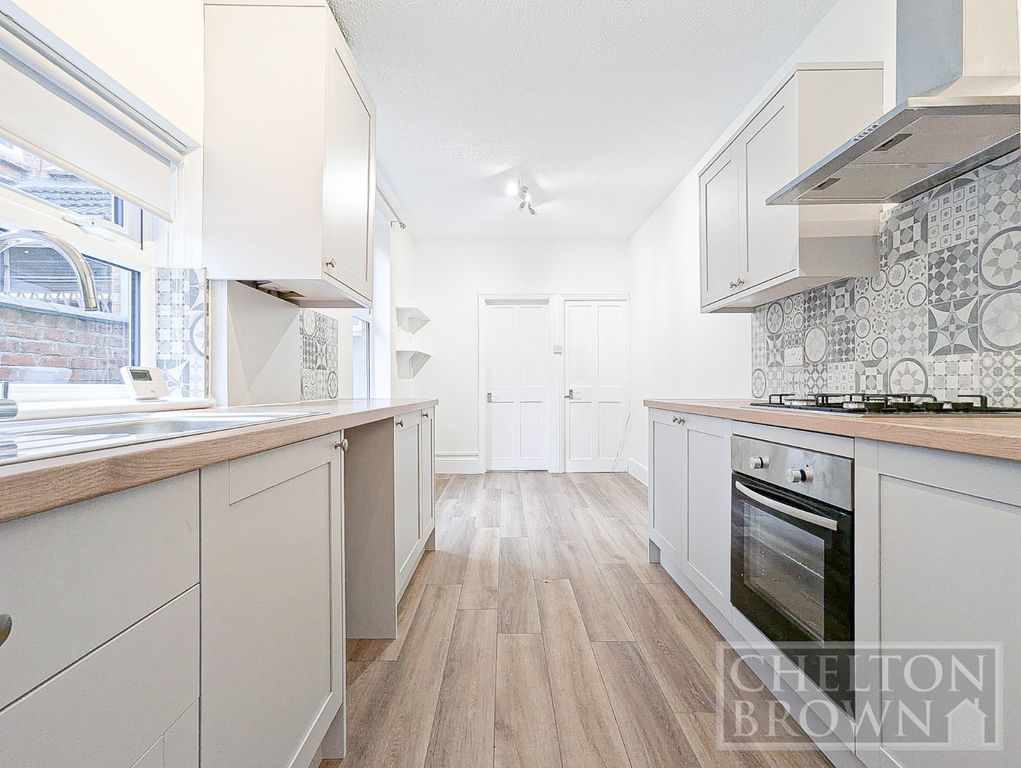 Property photo 2 of 23 Kitchen