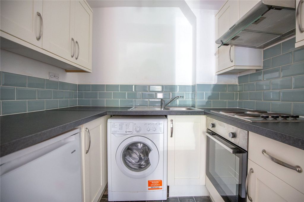 Property photo 2 of 10 Picture No. 03