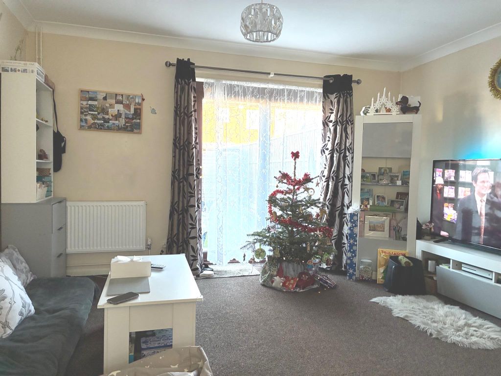 Property photo 3 of 6