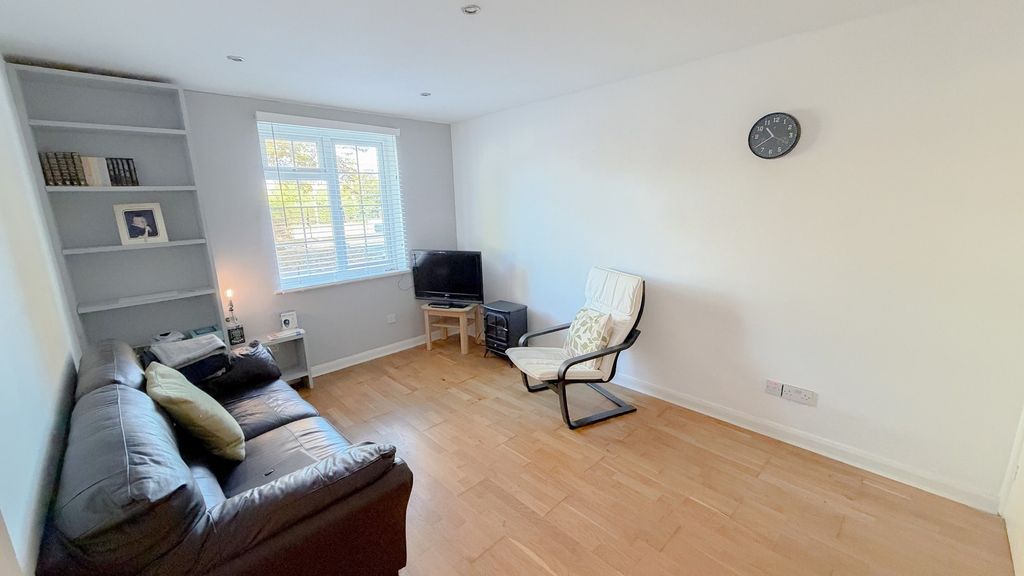 Property photo 2 of 18 Not Specified