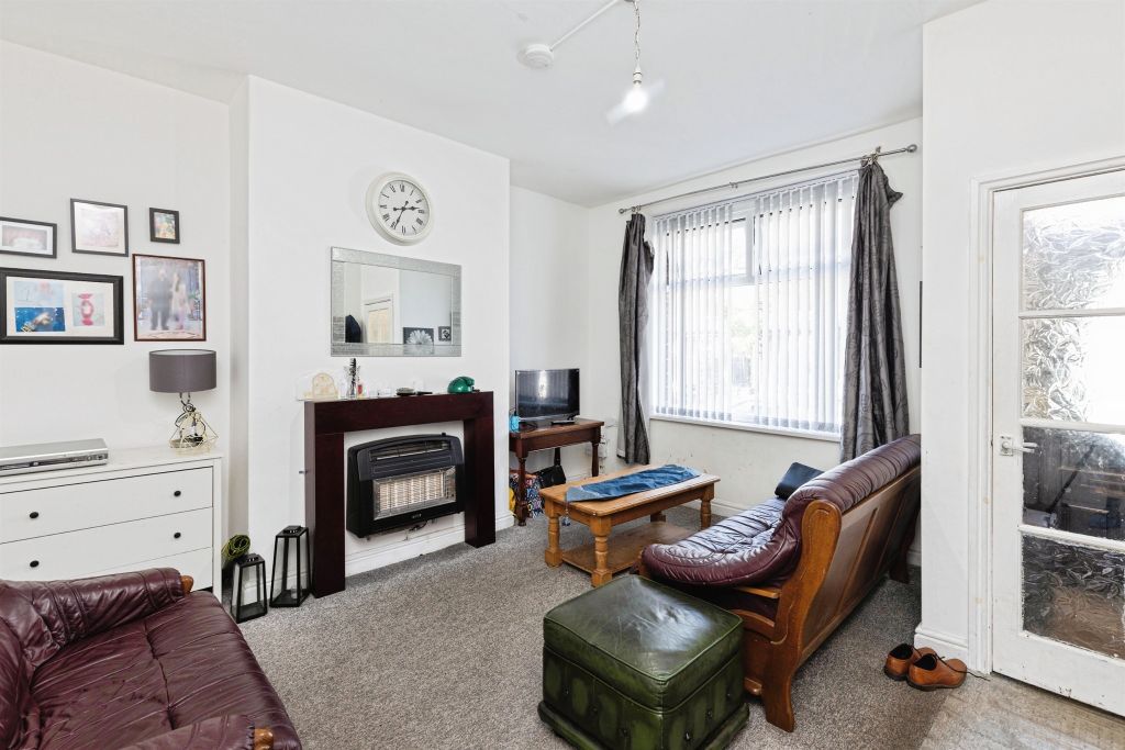 Property photo 3 of 14