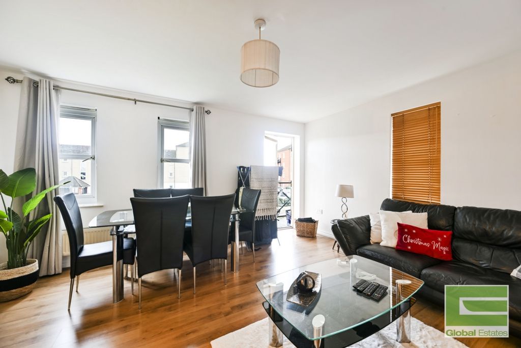 Property photo 3 of 11 Photo 2