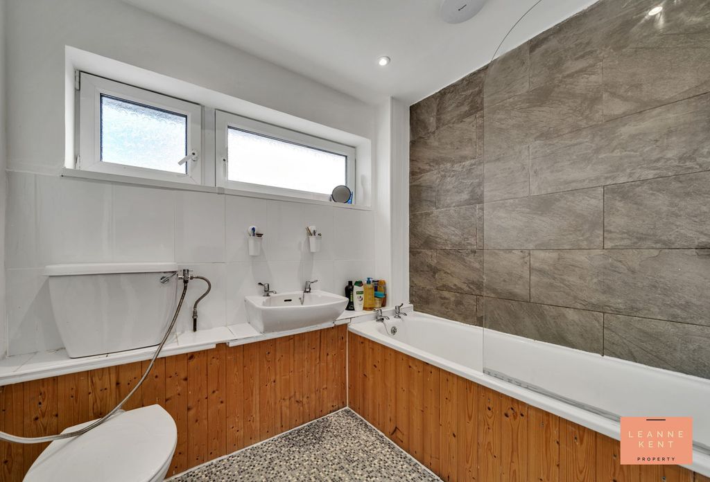 Additional image 30 of 3 bed semi-detached house for saleCaerleon Court, Caerphilly CF83