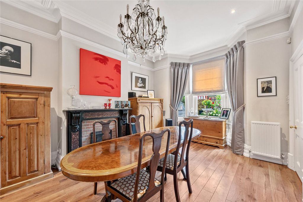 Property photo 3 of 20 Dining Room