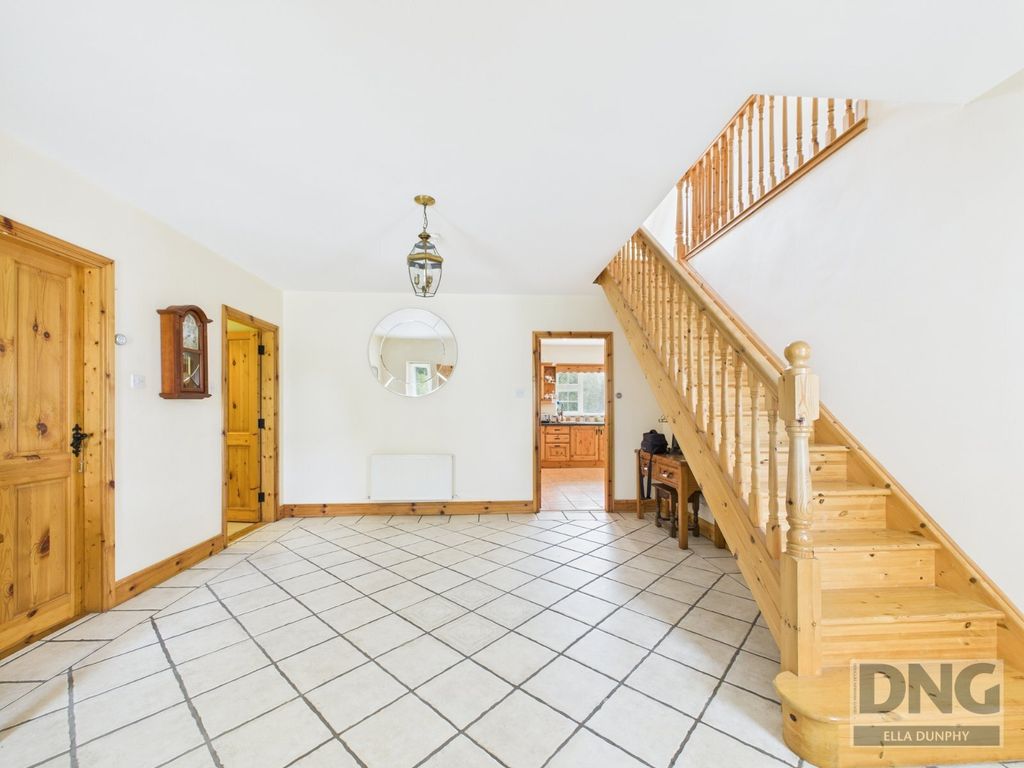 Property photo 2 of 42 Picture No. 05