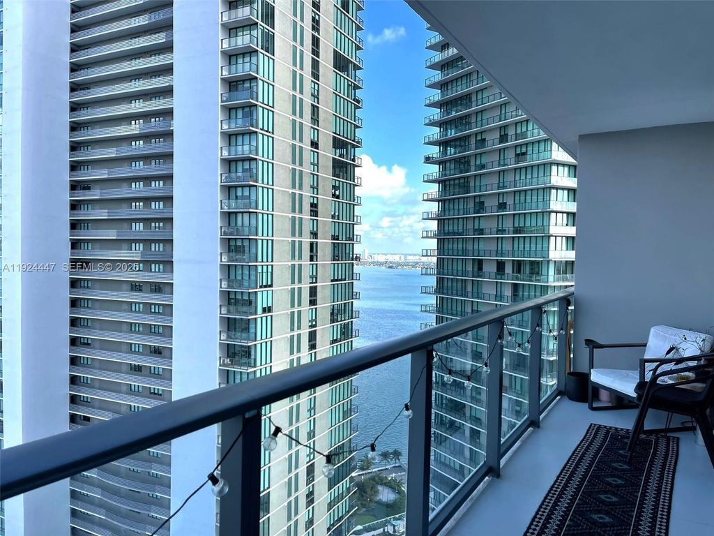 Property photo 2 of 34 <Alttext/>