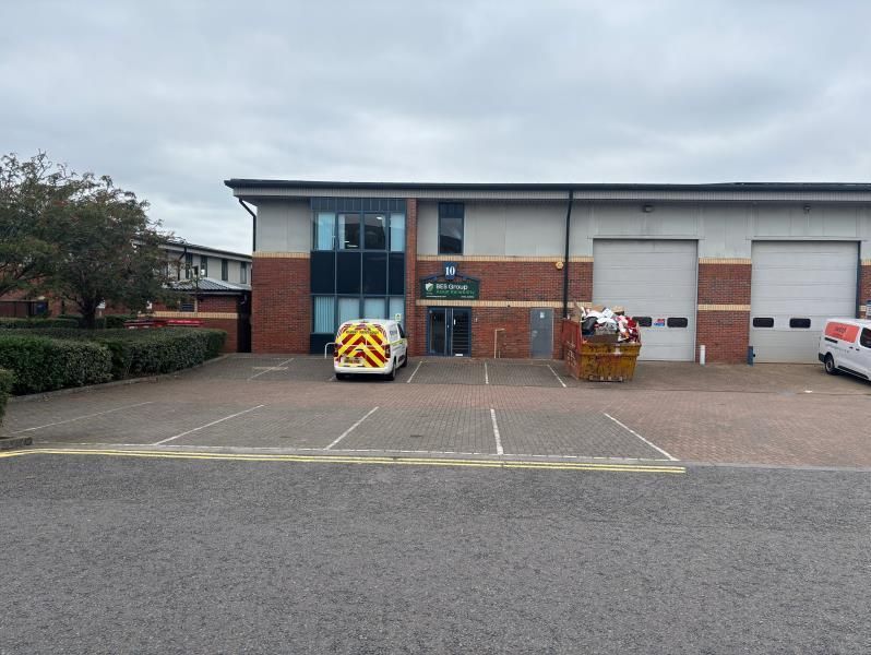 Property photo 1 of 2