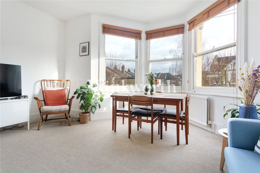 Property photo 3 of 14 Picture No. 04