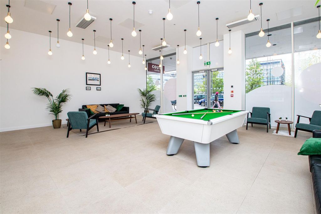 Property photo 2 of 21 Signage Core c_3.Jpg