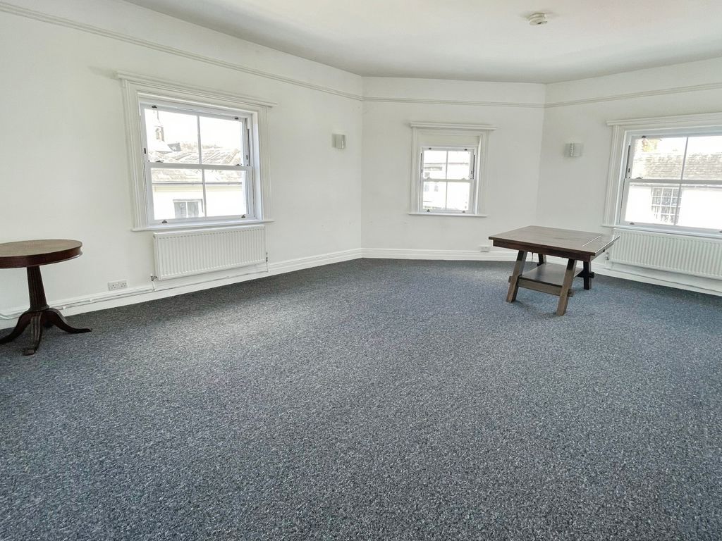 Property photo 2 of 19 Photo 14
