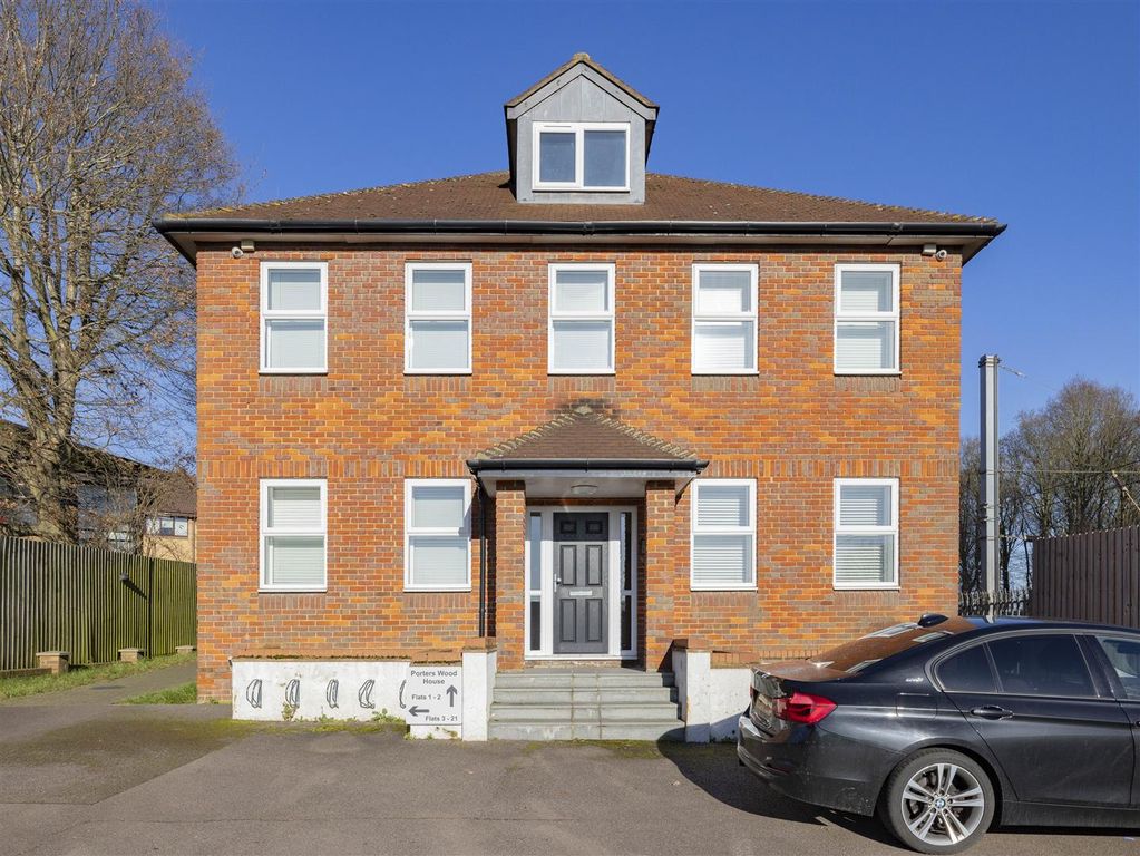 Property photo 1 of 11 Coopers Estate Agents