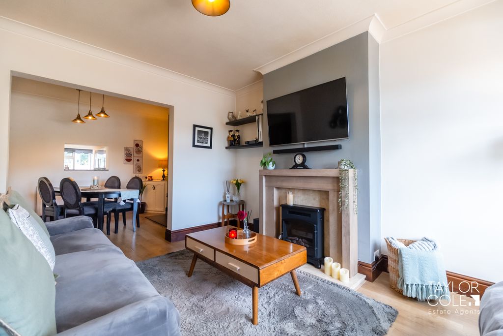 Property photo 2 of 29