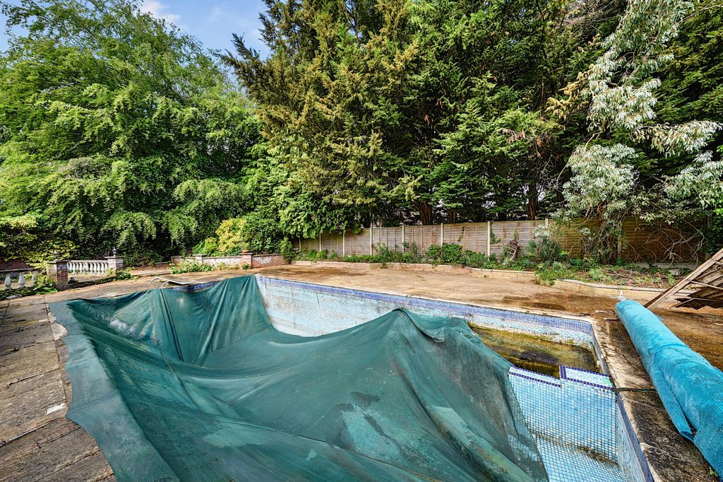 Additional image 15 of 4 bed detached house for saleEmpress Avenue, Farnborough GU14