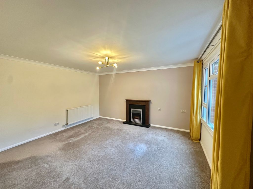 Property photo 3 of 10 Picture No. 02
