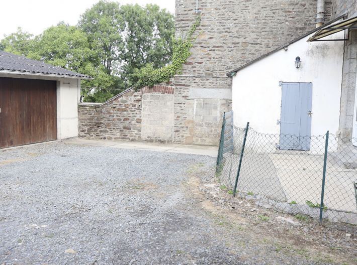 Property photo 2 of 10