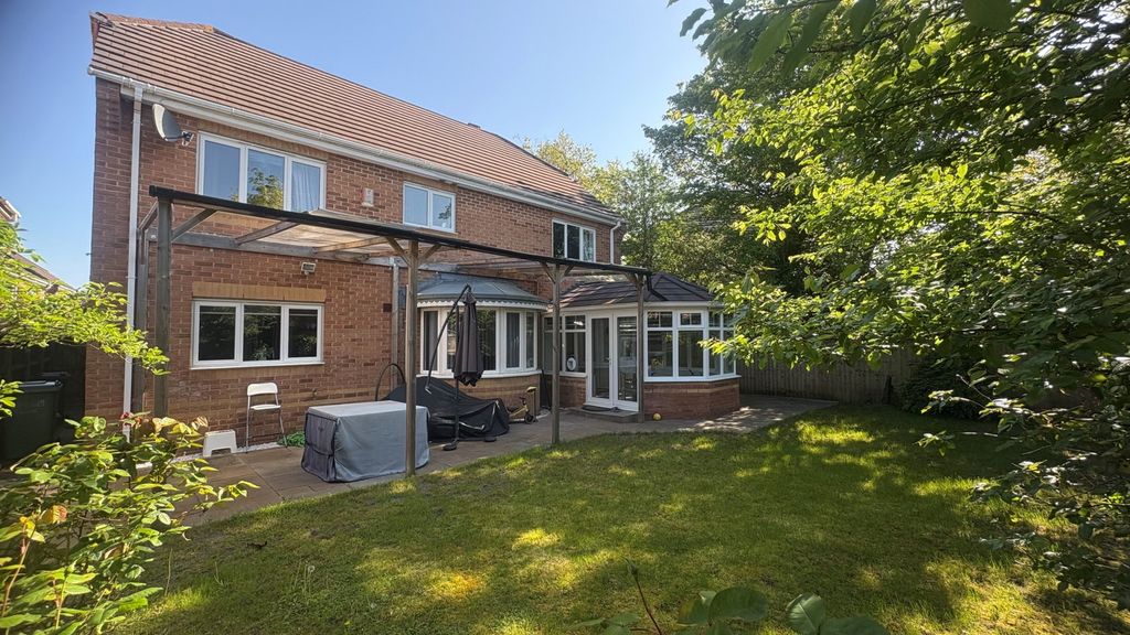 Property photo 1 of 21