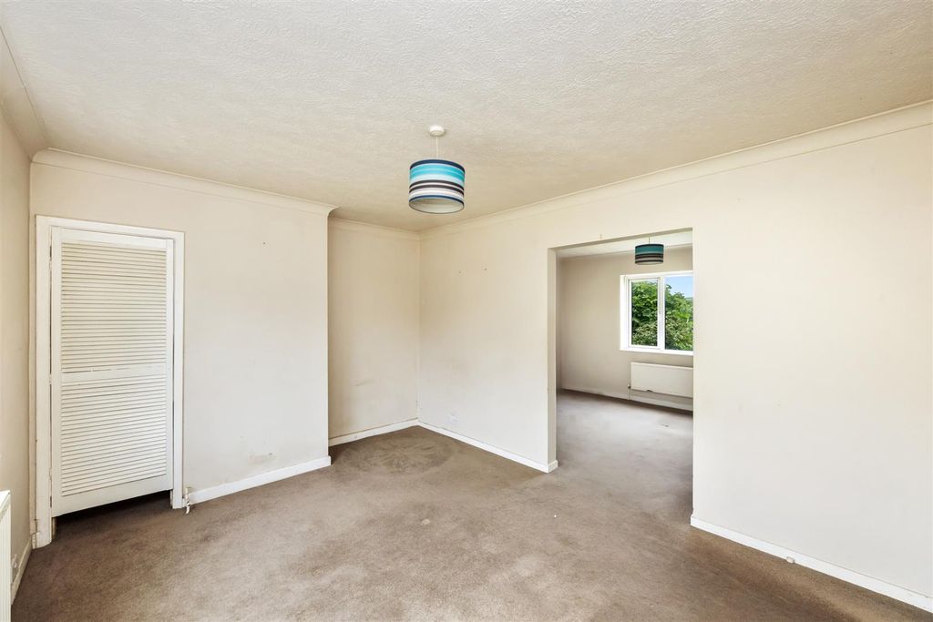 Property photo 3 of 22 Dining Room