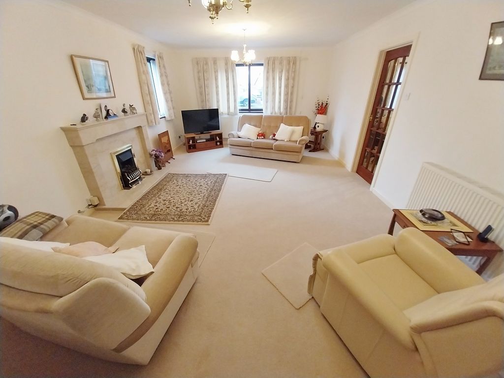 Property photo 3 of 19