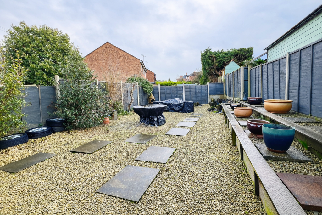 Property photo 2 of 13 Garden