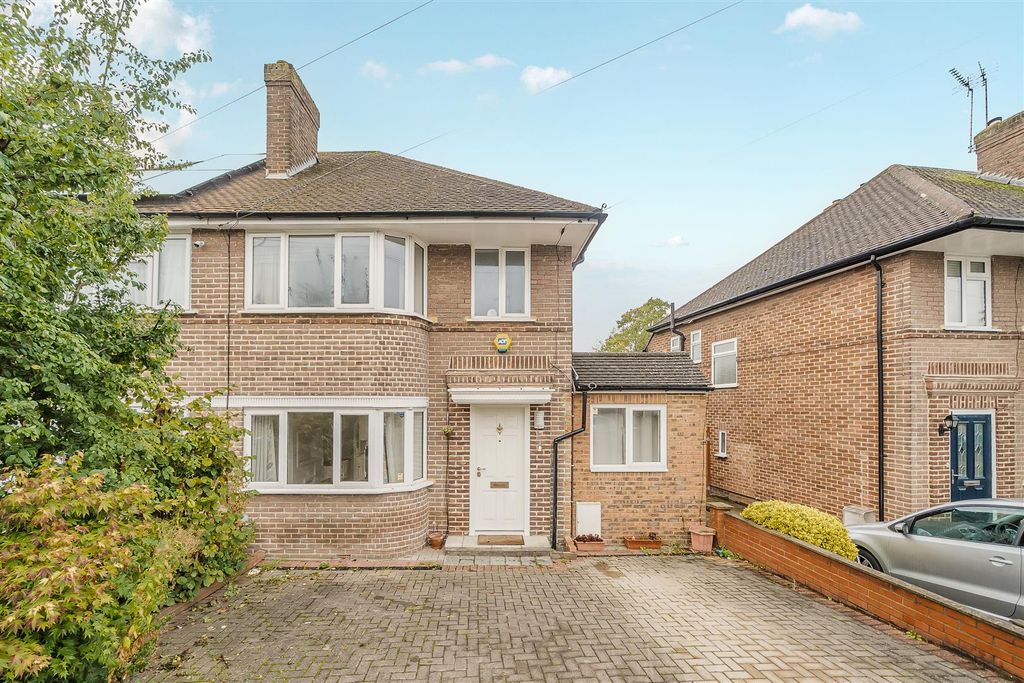 Property photo 1 of 18 1371409-18-68F8A1319988E.Jpg