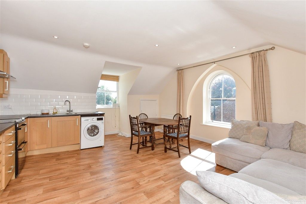 Property photo 2 of 9 Lounge/ Kitchen/ Diner