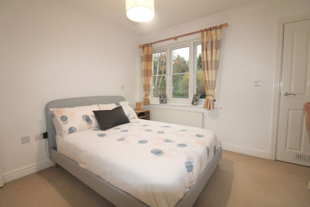 Property photo 2 of 8 Img_9327