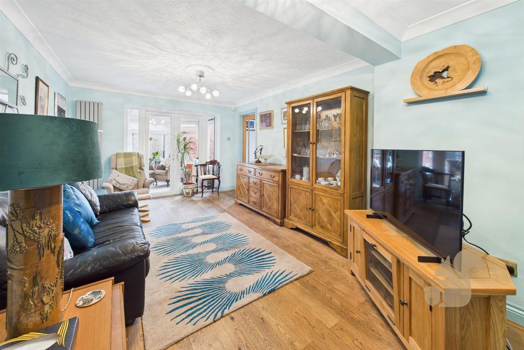 Property photo 2 of 23 Living Room