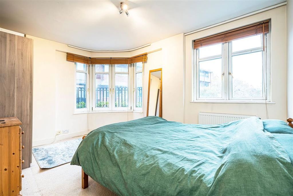 Property photo 3 of 5