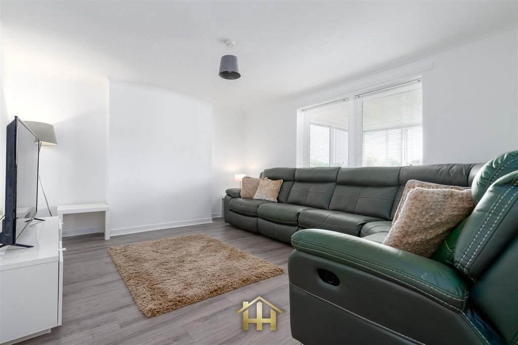 Property photo 2 of 27 79Camperdownrd-0011.Jpg
