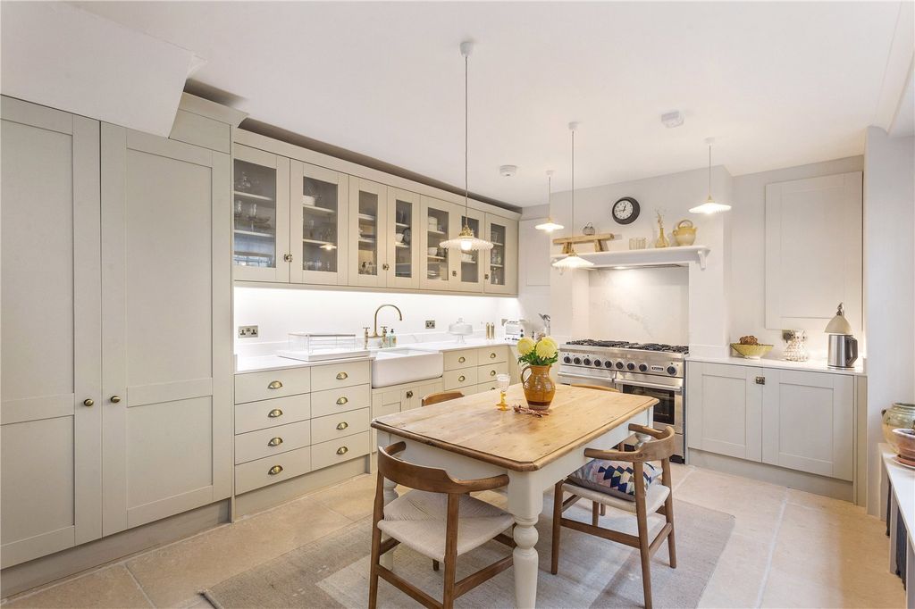 Property photo 2 of 12 Kitchen/Diner