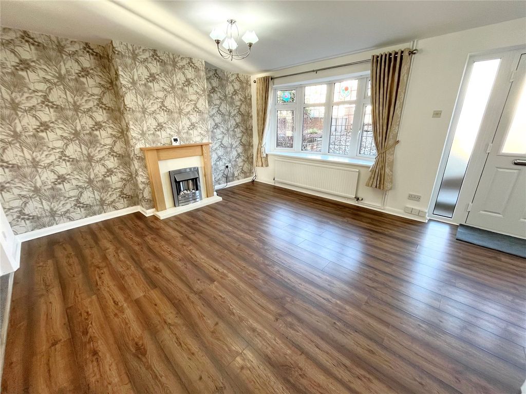 Property photo 3 of 16 Picture No. 19