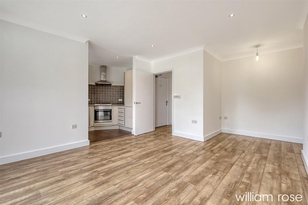 Property photo 3 of 14 Img_2813_7 Copy.Jpg