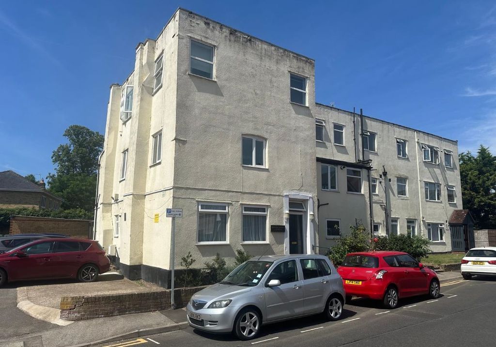 Property photo 1 of 1