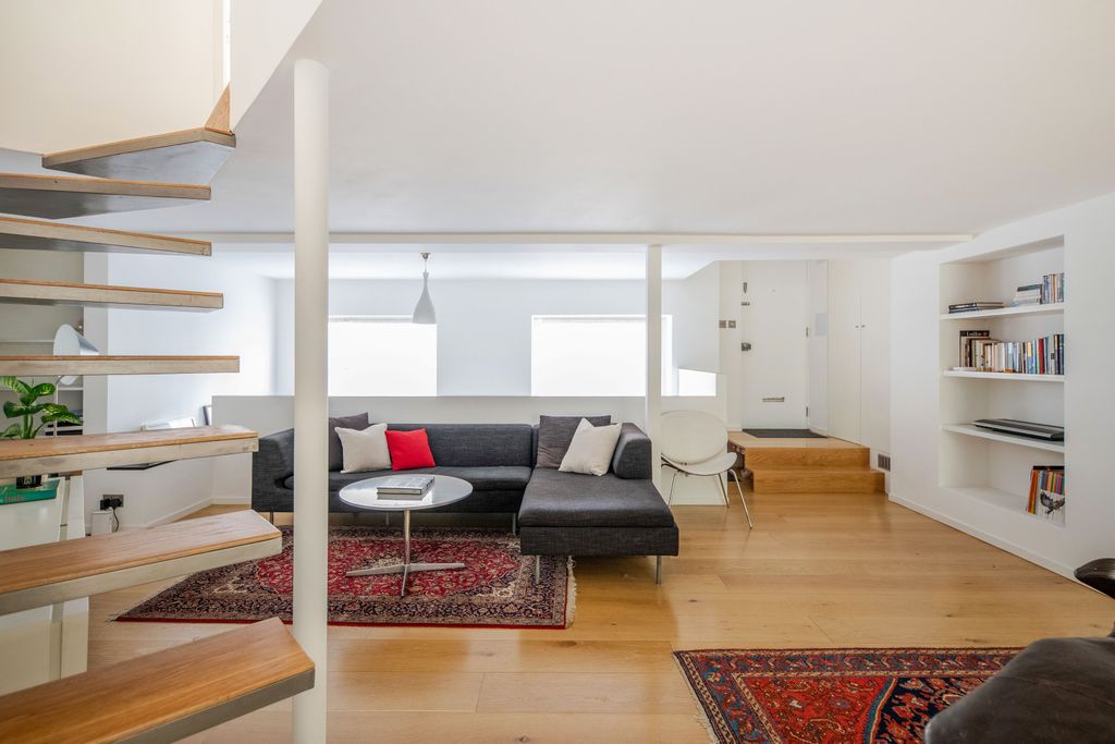 Property photo 3 of 14 Picture No. 13