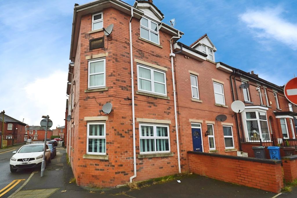 Property photo 1 of 15 99E12c90--Mjdrb9Syes7Juysgajxjw.Jpg