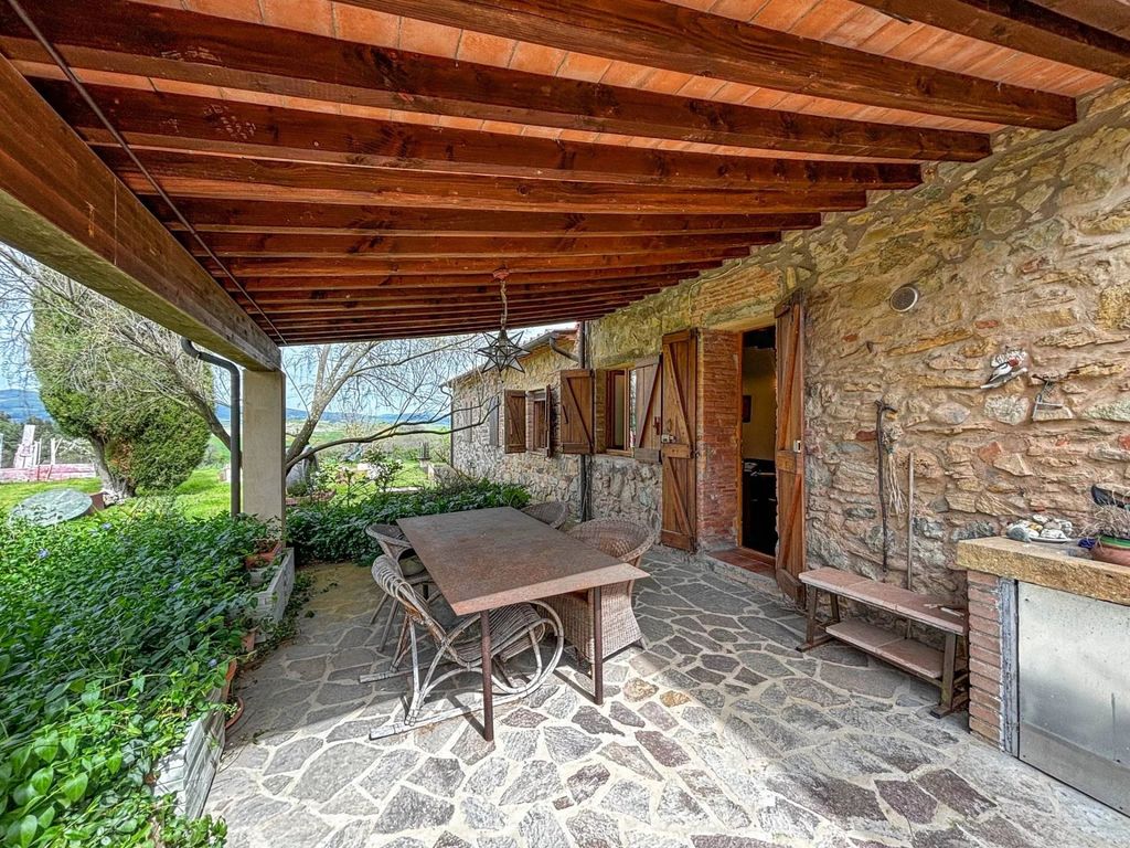 Property photo 2 of 43