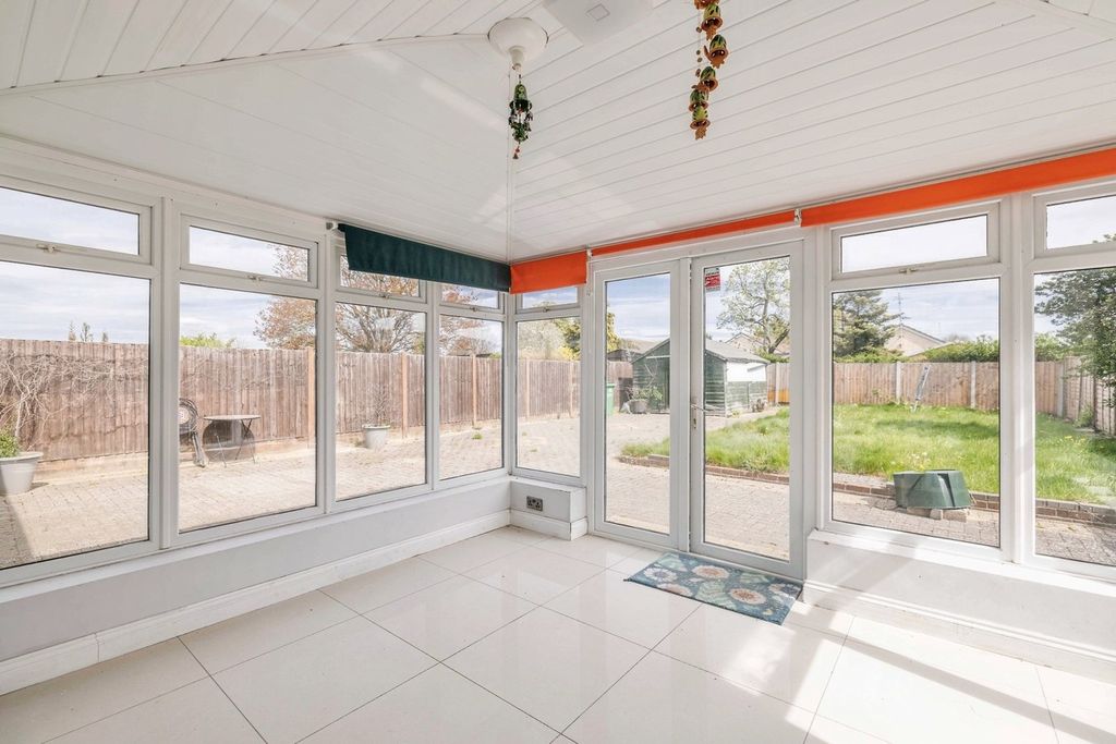 Property photo 2 of 24