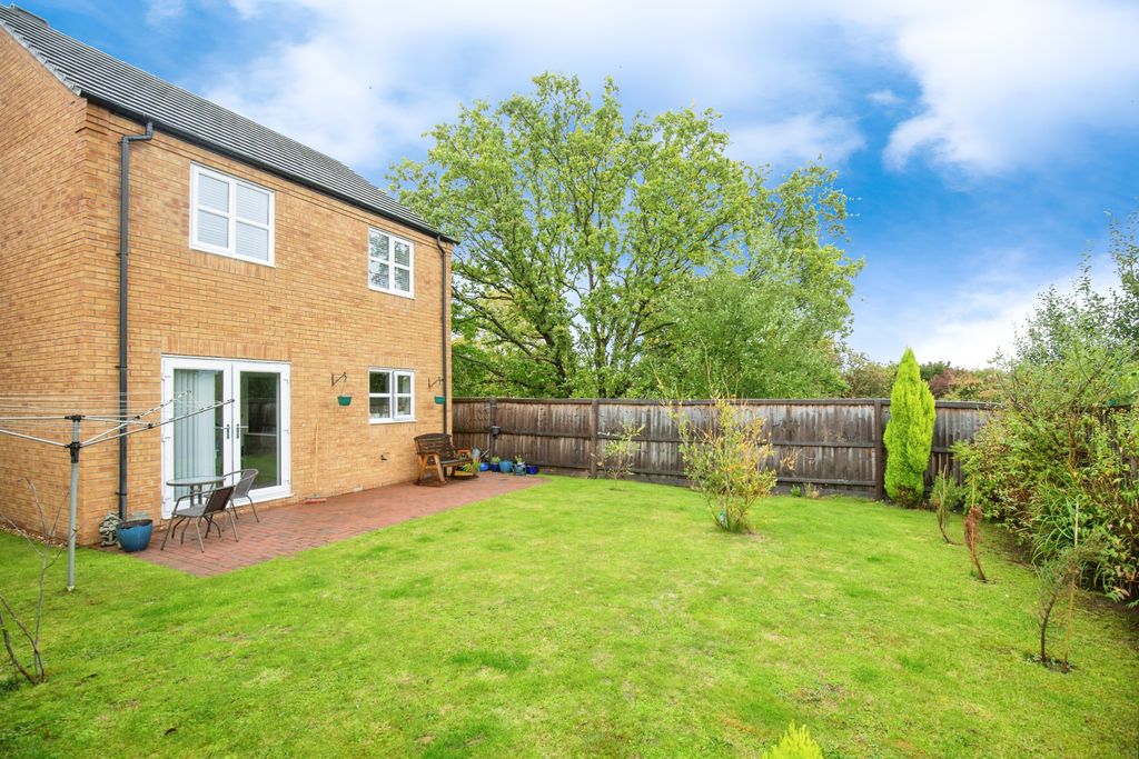Property photo 2 of 14 6Cae9Bc3-Mw-8636