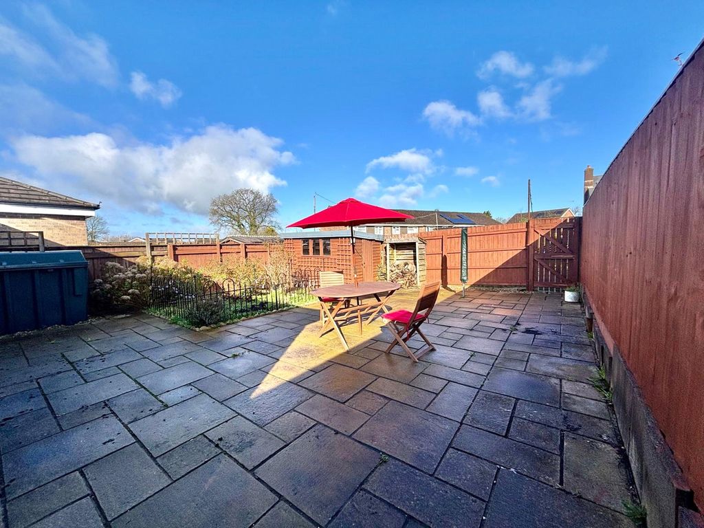 Property photo 3 of 11 Picture No. 12