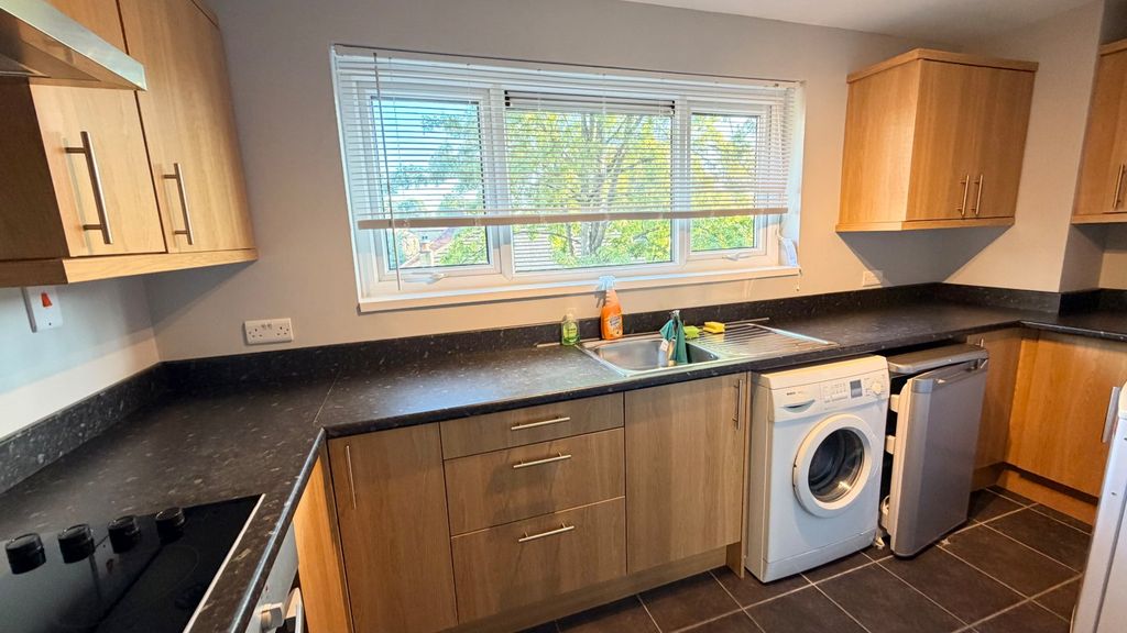 Property photo 3 of 11 Picture No. 02