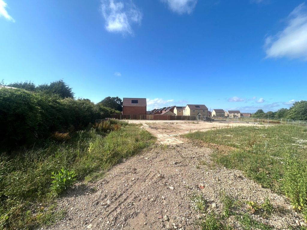 Property photo 2 of 6 Picture No. 04