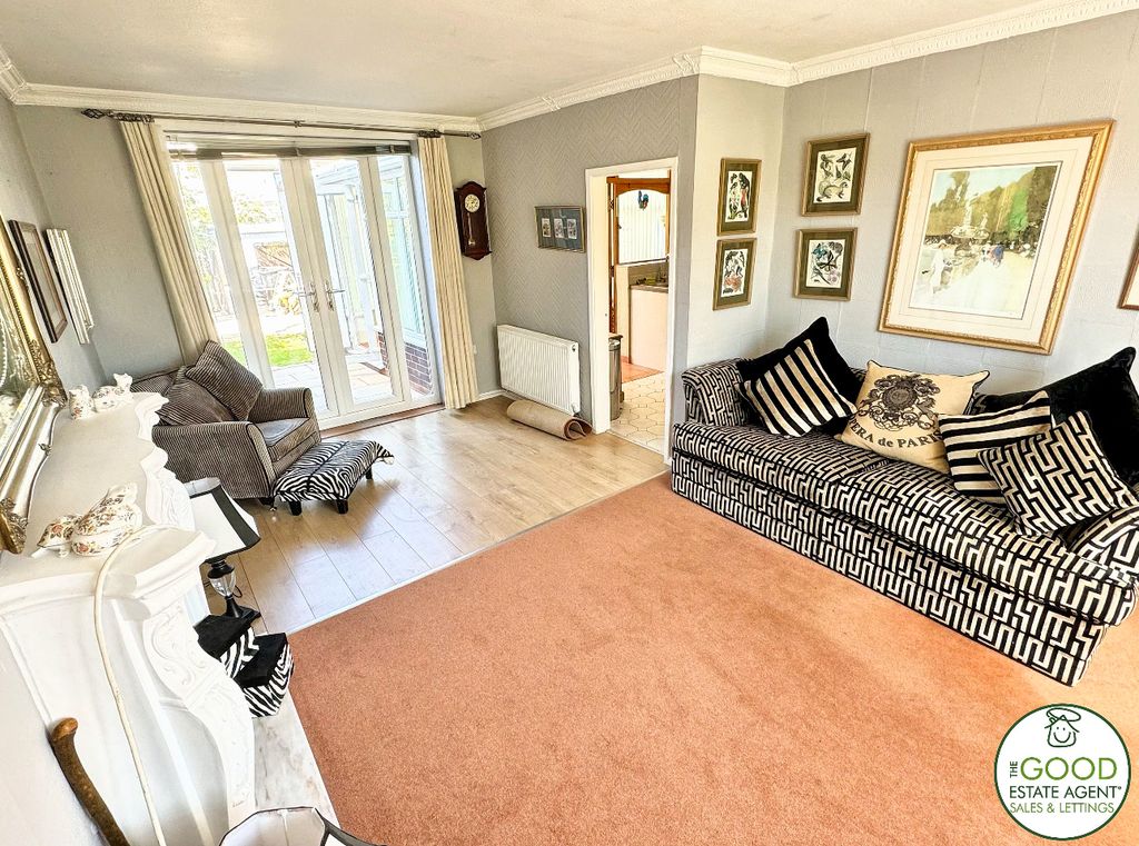 Property photo 3 of 25