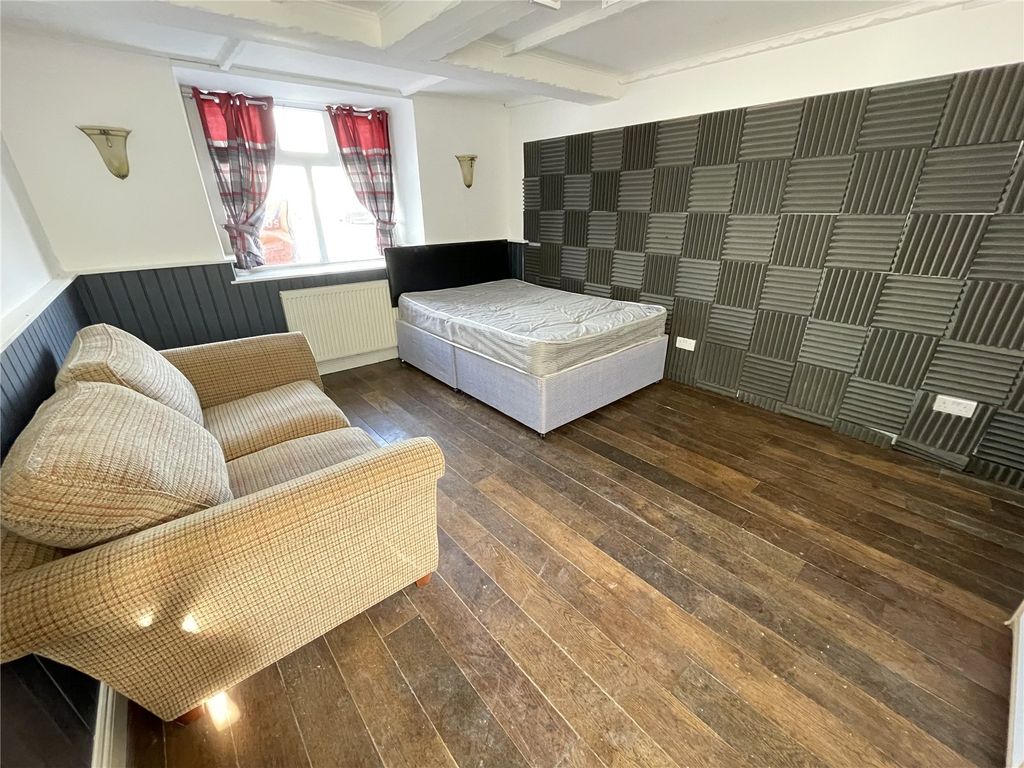 Property photo 2 of 6 Picture No. 03