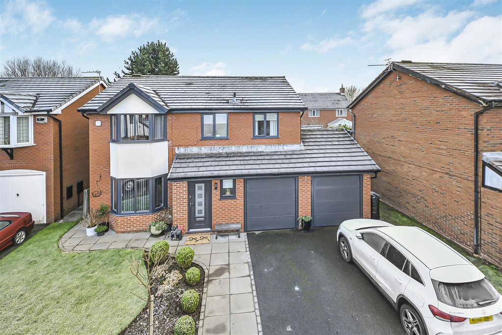 Property photo 1 of 42 8 The Pines External (5).Jpg