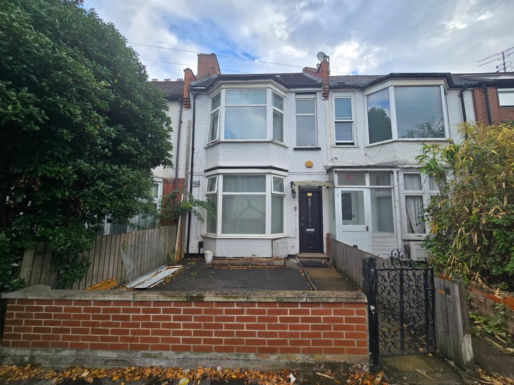 Property photo 1 of 10 5 Bed Terraced House For Sale Albert Road, London Nw4 2Sh