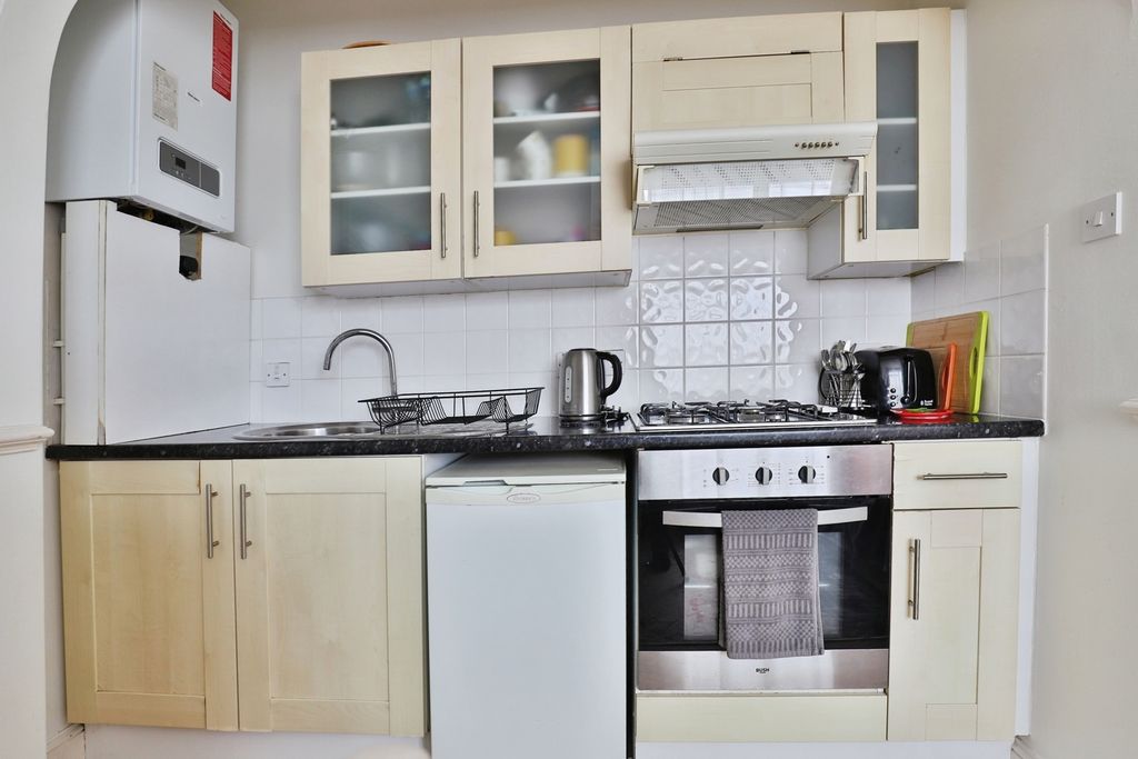 Property photo 3 of 20 Pbox-Img.Jpg